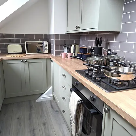 Reading Central - 2 Bed Apt, Free Secure Parking Exterior photo